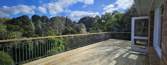 3 Bedroom + Office – Great Location in Whau Valley