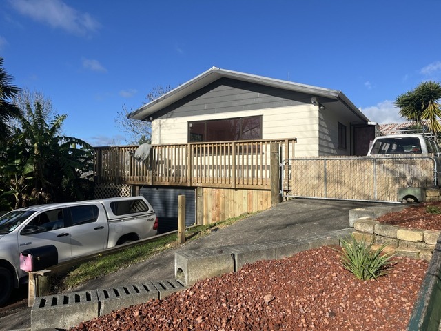 Tidy three bedroom house.